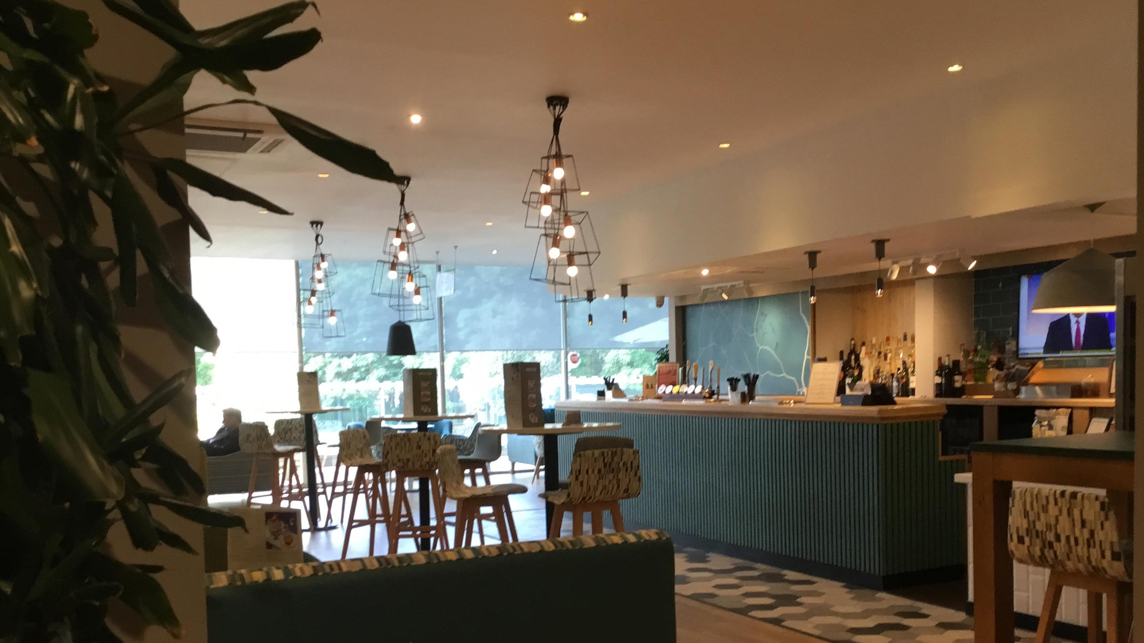 Holiday Inn Rugby-Northampton M1 Jct18 By Ihg Crick  Ngoại thất bức ảnh