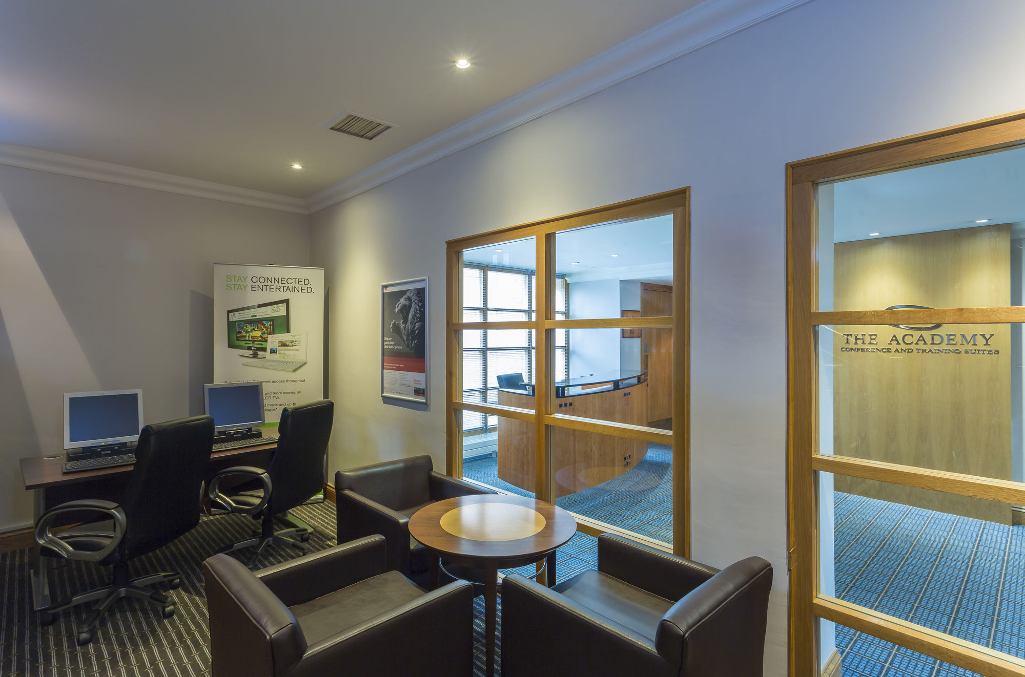 Holiday Inn Rugby-Northampton M1 Jct18 By Ihg Crick  Ngoại thất bức ảnh
